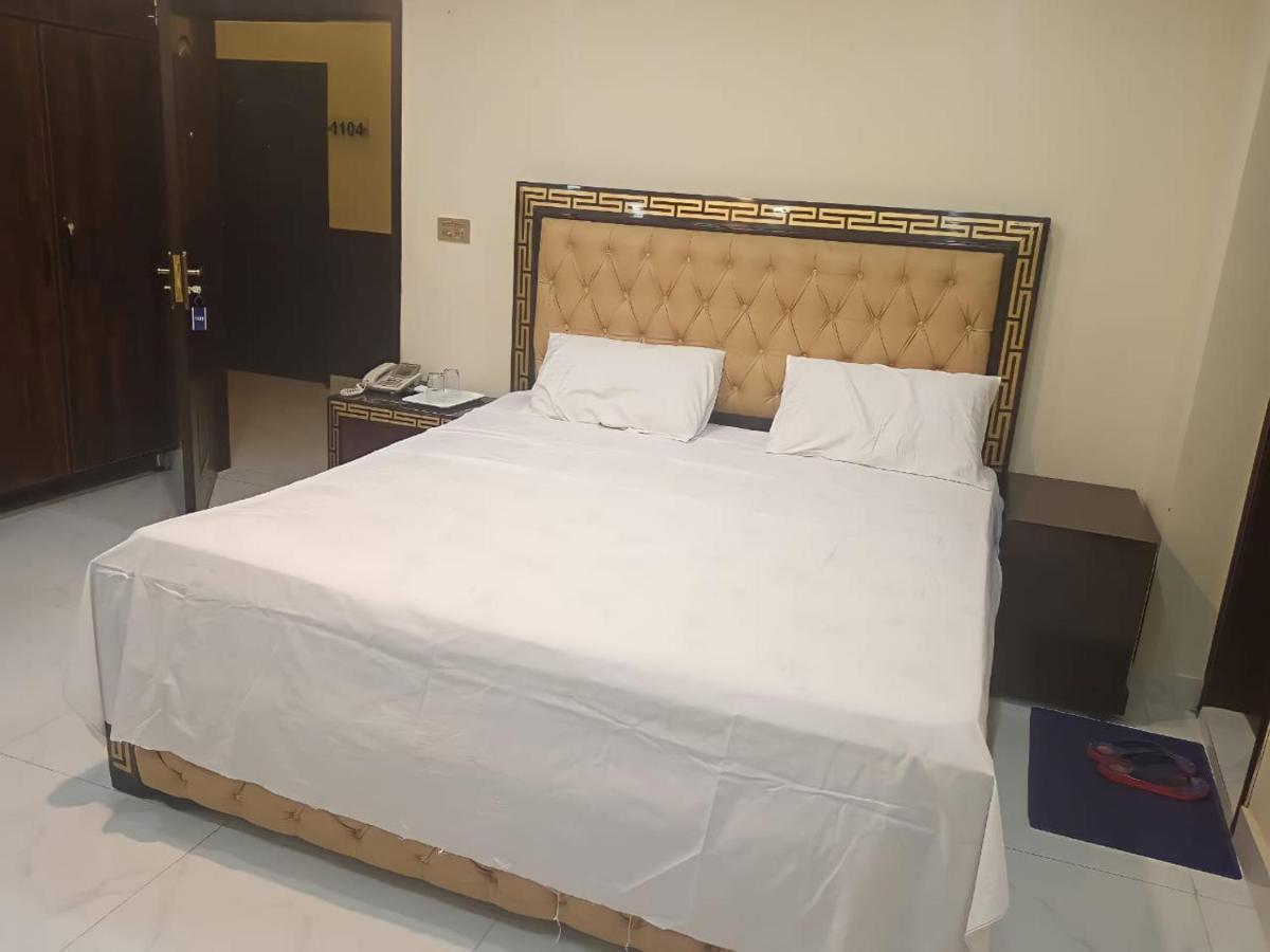Hotel White Pearl ลาฮอร์ ภายนอก รูปภาพ