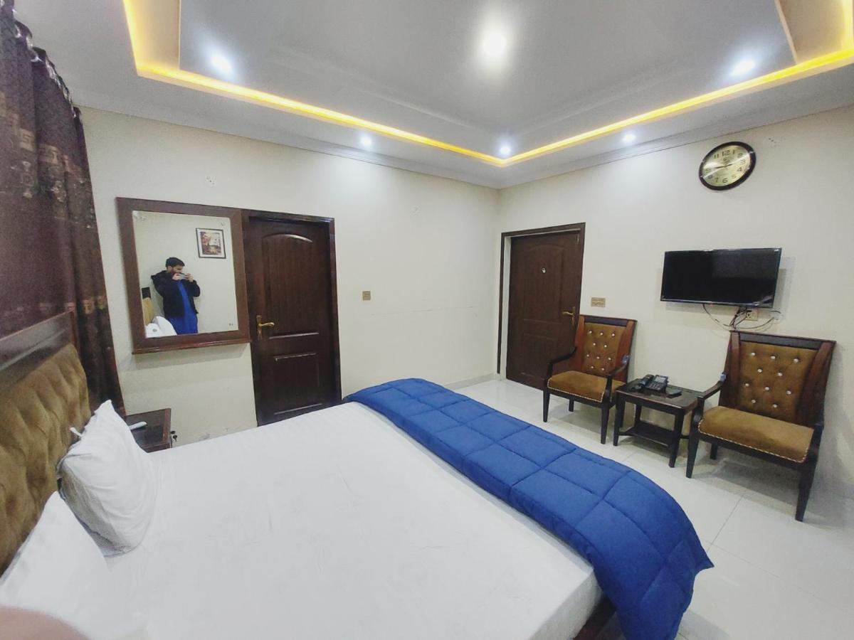 Hotel White Pearl ลาฮอร์ ภายนอก รูปภาพ