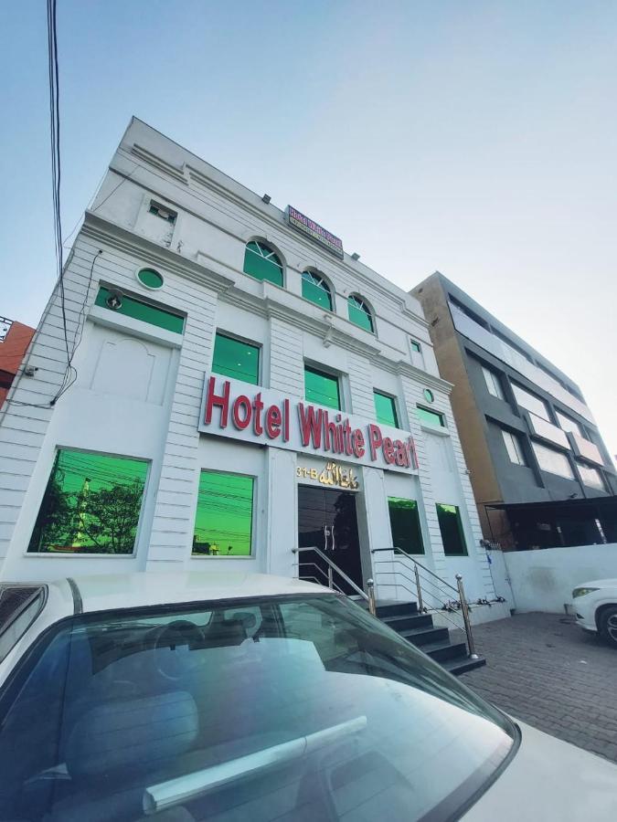 Hotel White Pearl ลาฮอร์ ภายนอก รูปภาพ