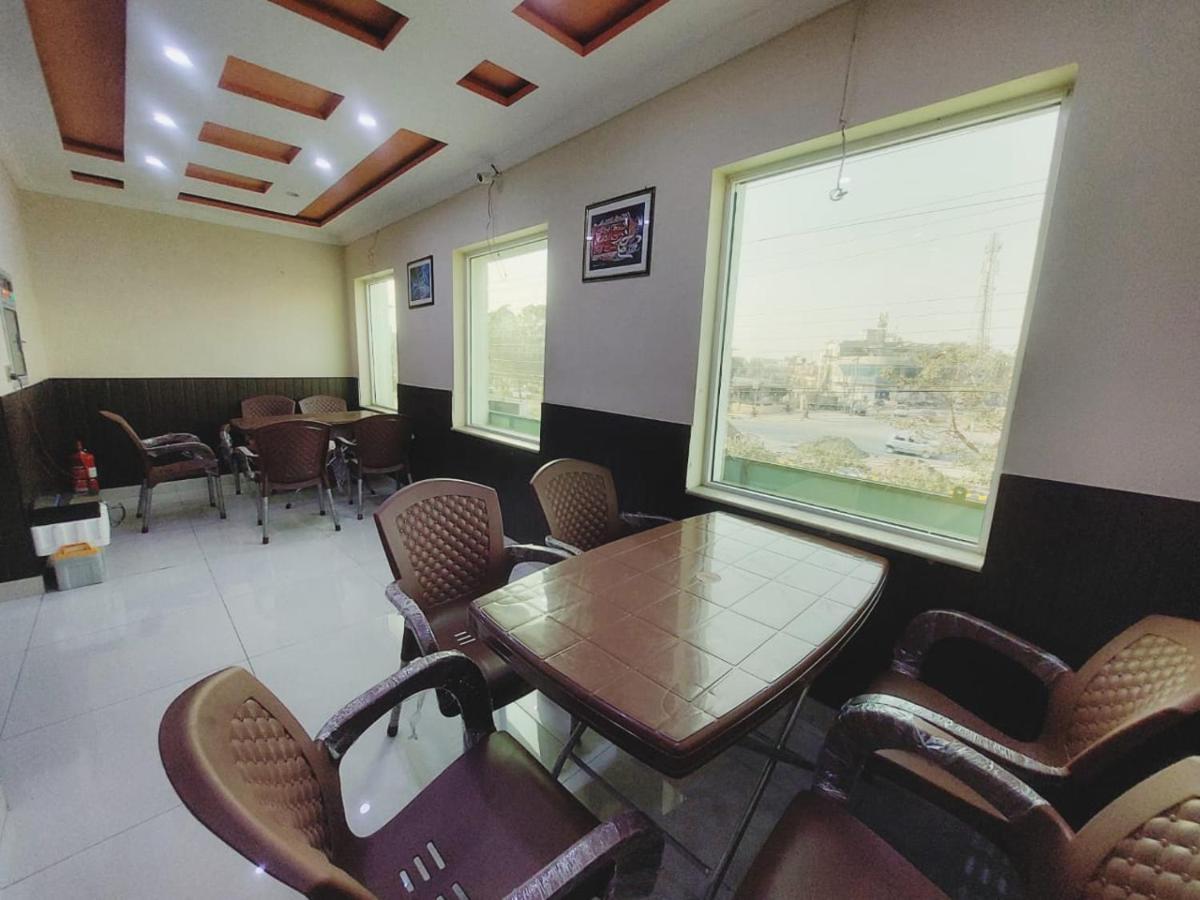 Hotel White Pearl ลาฮอร์ ภายนอก รูปภาพ